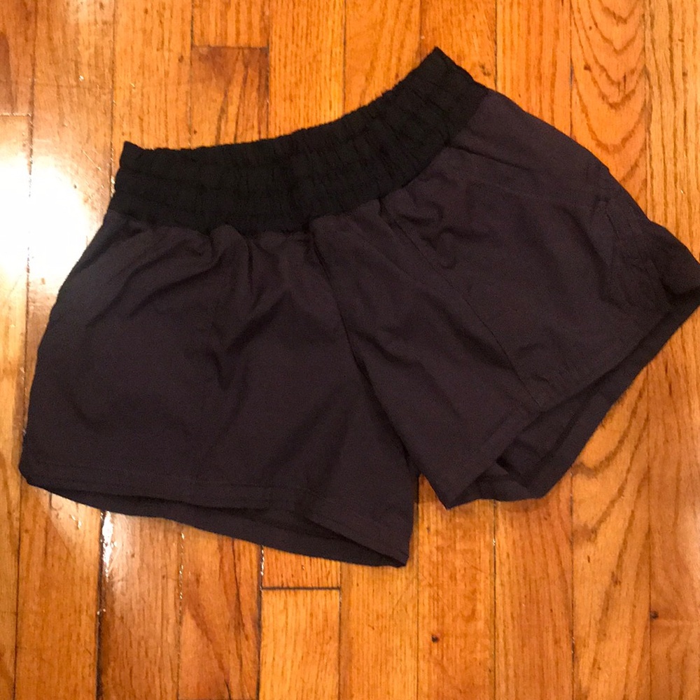 Lululemon black shorts